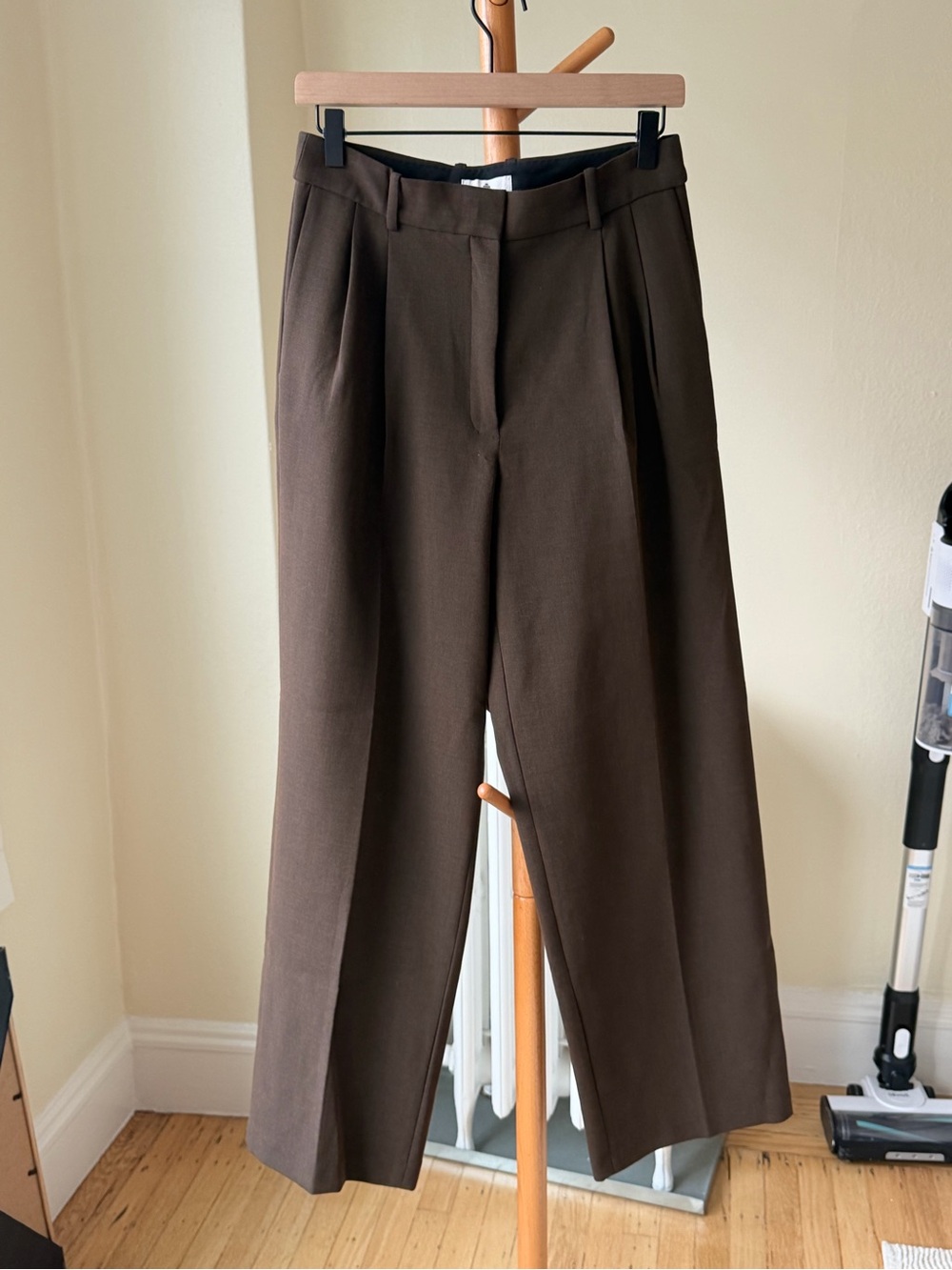 Babaton Pleated Pant